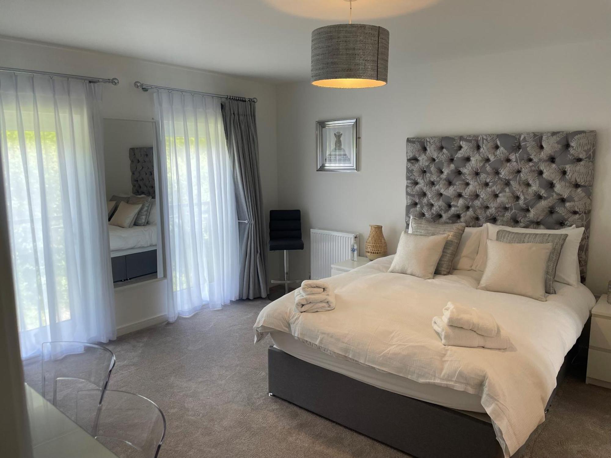 בית הארחה קארדיף 	Pencoed House Estate מראה חיצוני תמונה